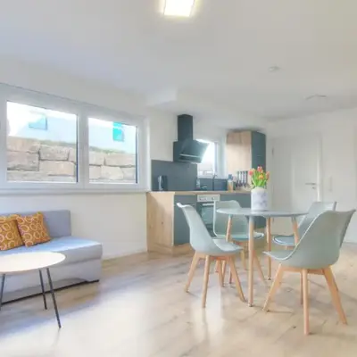 Modernes Wohlfühl-Apartment mit Glasfaser-WLAN