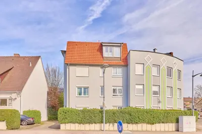 Das Gebäude in dem sich die Ferienwohnung befindet