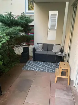 Ein Sitzbereich in der Unterkunft Helle schöne 1,5 Zimmer Wohnung