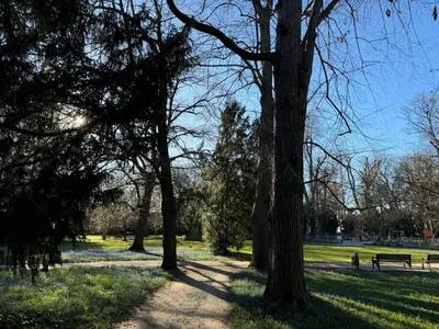 Ein Garten an der Unterkunft Urban Suites HBN
