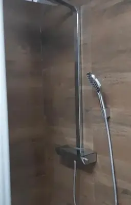Ein Badezimmer in der Unterkunft Ferienwohnung Zur Flomborner Wutz