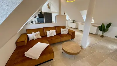 Ein Sitzbereich in der Unterkunft Design Penthouse im Schlossareal Deidesheim