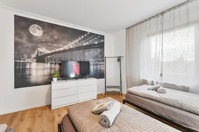 Ein Bett oder Betten in einem Zimmer der Unterkunft DZ01 Große Wohnung für Monteure und Teams
