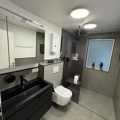 Luxus-Apartment im Herzen von Ludwigsburg - - WLAN - Klima - 24h Check-In - Waschmaschine - Terrasse - 200m vom Schloss und vom Ludwigsburger Marktplatz - -