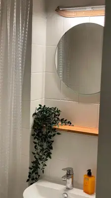 Ein Badezimmer in der Unterkunft Malerische Terrasse - Modern 