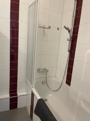 Ein Badezimmer in der Unterkunft Charmantes Familienrefugium im Zentrum von Ludwigshafen - Eleganz & Komfort Ideal fur Familien