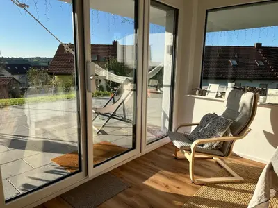 Ein Balkon oder eine Terrasse in der Unterkunft 1Zimmer mit Küche, Bad & Terrasse in Friolzheim