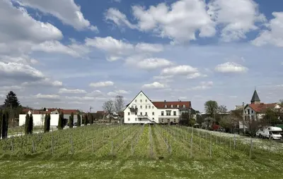 Das Gebäude in dem sich die Ferienwohnung befindet