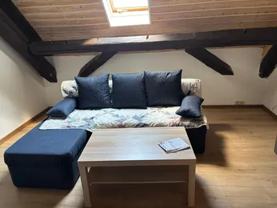 Ein Sitzbereich in der Unterkunft 2 Zimmer Monteur- und Ferienwohnung mit kleinen Wintergarten