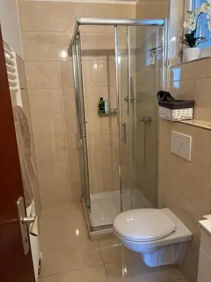 Ein Badezimmer in der Unterkunft 1 Bedroom Terrace Appartment Near Pforzheim