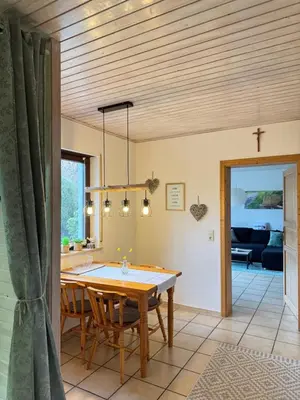 Ein Sitzbereich in der Unterkunft Ferienwohnung Odenwaldliebe