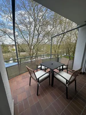 Ein Balkon oder eine Terrasse in der Unterkunft Wohnung am Neckar mit Tiefgarage