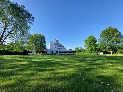 Ein Garten an der Unterkunft Heinrich Pesch Hotel
