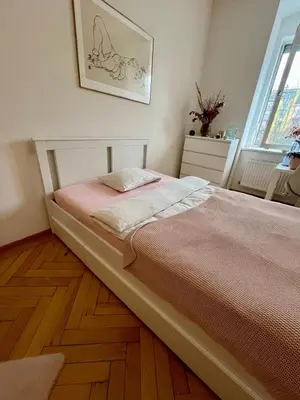 Ein Bett oder Betten in einem Zimmer der Unterkunft Schönes Privatzimmer an der Uniklinik Mainz