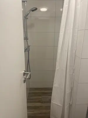 Ein Badezimmer in der Unterkunft Modernes Wohnerlebnis in bester Lage