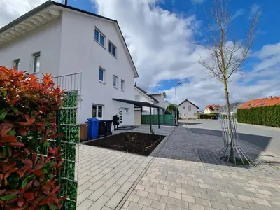 Das Gebäude in dem sich die Ferienwohnung befindet