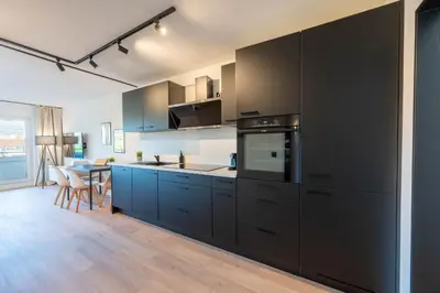 Küche/Küchenzeile in der Unterkunft Malu Rooms - im Zentrum, Kostenloser Parkplatz, Klima, Balkon, Netflix, 24h Checkin
