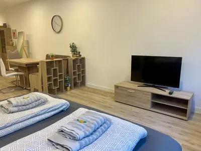 TV/Unterhaltungsangebot in der Unterkunft NEU Goldstadt Gallery City Suite Zentrum Pforzheim am Schlössle