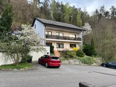 Das Gebäude in dem sich die Ferienwohnung befindet