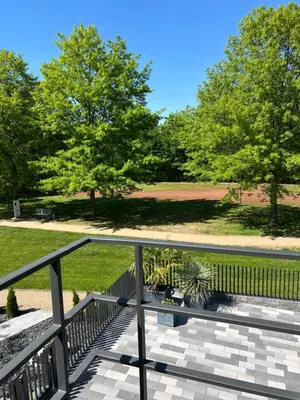 Ein Garten an der Unterkunft ParkBlick Sulzbach