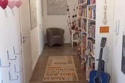 Die Bibliothek in der Ferienwohnung