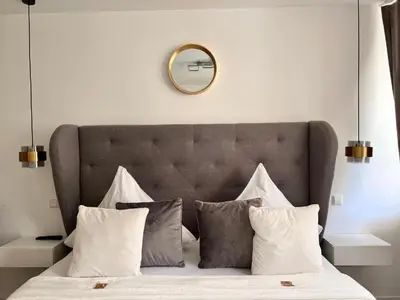 Ein Bett oder Betten in einem Zimmer der Unterkunft Sophie Flair Apartments 2