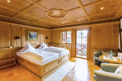 Ein Bett oder Betten in einem Zimmer der Unterkunft Hotel Weinhaus Stern