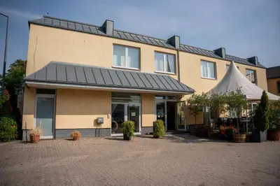 Das Gebäude in dem sich das Hotel befindet