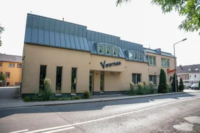 Das Gebäude in dem sich das Hotel befindet