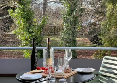 Ein Garten an der Unterkunft Ferienwohnung Altmühle