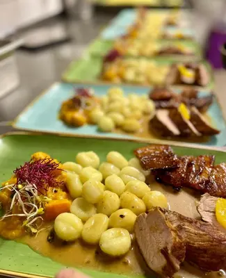 Essen im Hotel oder in der Nähe