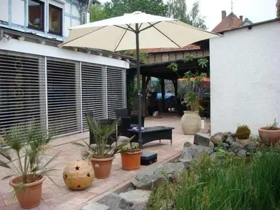 Ein Garten an der Unterkunft Klaschter Gastewohnung