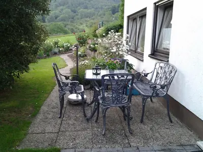 Ein Garten an der Unterkunft Ferienwohnung Christa Hahn