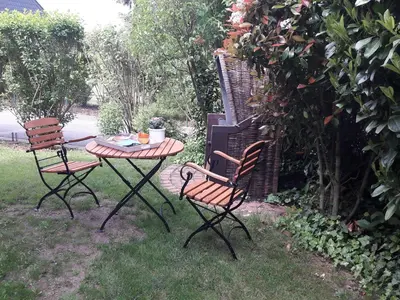 Ein Garten an der Unterkunft Ferienwohnung Bibert