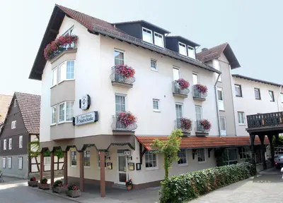 Das Gebäude in dem sich das Hotel befindet