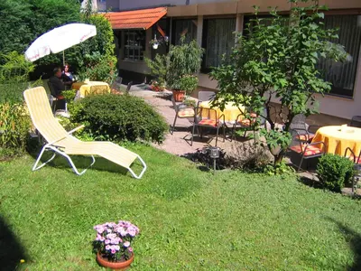 Ein Garten an der Unterkunft Hotel Stadtschänke