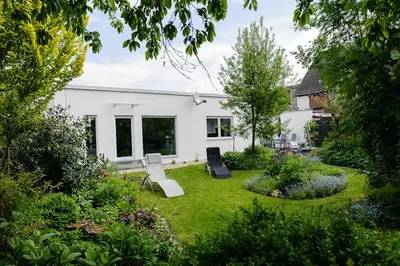 Ein Garten an der Unterkunft Ferienhaus Refugium