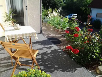 Ein Garten an der Unterkunft Ferienwohnung Ehret