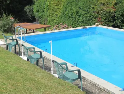 Der Swimmingpool an oder in der Nähe von Pension Talblick