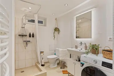 Ein Badezimmer in der Unterkunft WINETIME - Apartment Edenkoben - für bis zu 3 Personen - gemütlich an der südlichen Weinstraße zwischen Landau und Neustadt - nähe Villa Ludwigshöhe - Rietburg