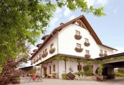Das Gebäude in dem sich das Hotel befindet