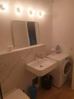 Ein Badezimmer in der Unterkunft Temporary Home