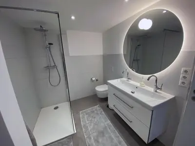 Ein Badezimmer in der Unterkunft Charmantes Häuschen am Waldrand