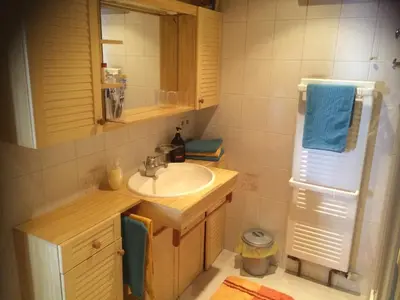 Ein Badezimmer in der Unterkunft Zimmer zur ehemaligen Weinstube