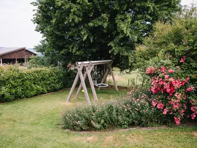 Ein Garten an der Unterkunft Landhaus Weber