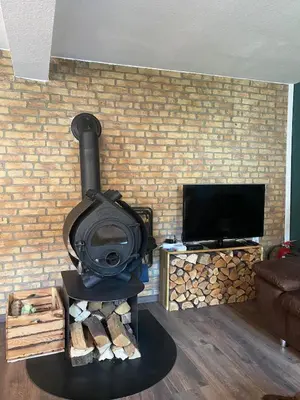 TV/Unterhaltungsangebot in der Unterkunft FERIENHAUS ZUM BULLERJAN - Coozy Haus mit Kamin