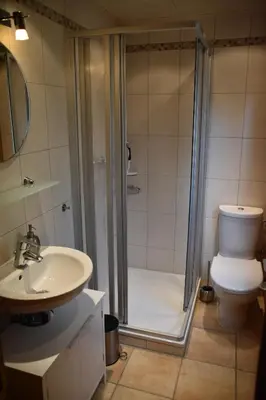 Ein Badezimmer in der Unterkunft Chalet Eins