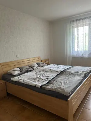 Ein Bett oder Betten in einem Zimmer der Unterkunft Ferienwohnung Sundana