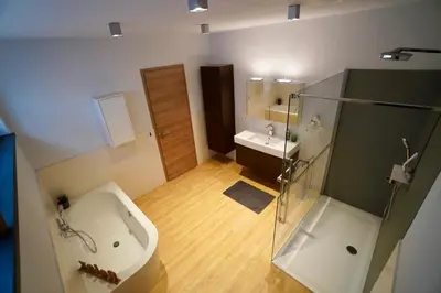 Ein Badezimmer in der Unterkunft Ferienhaus Rebenhof