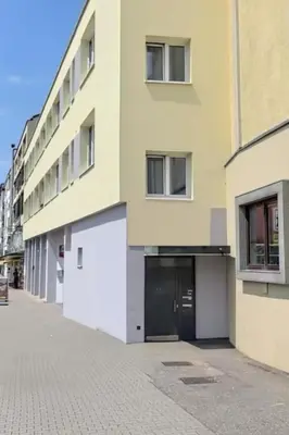 Das Gebäude in dem sich die Ferienwohnung befindet